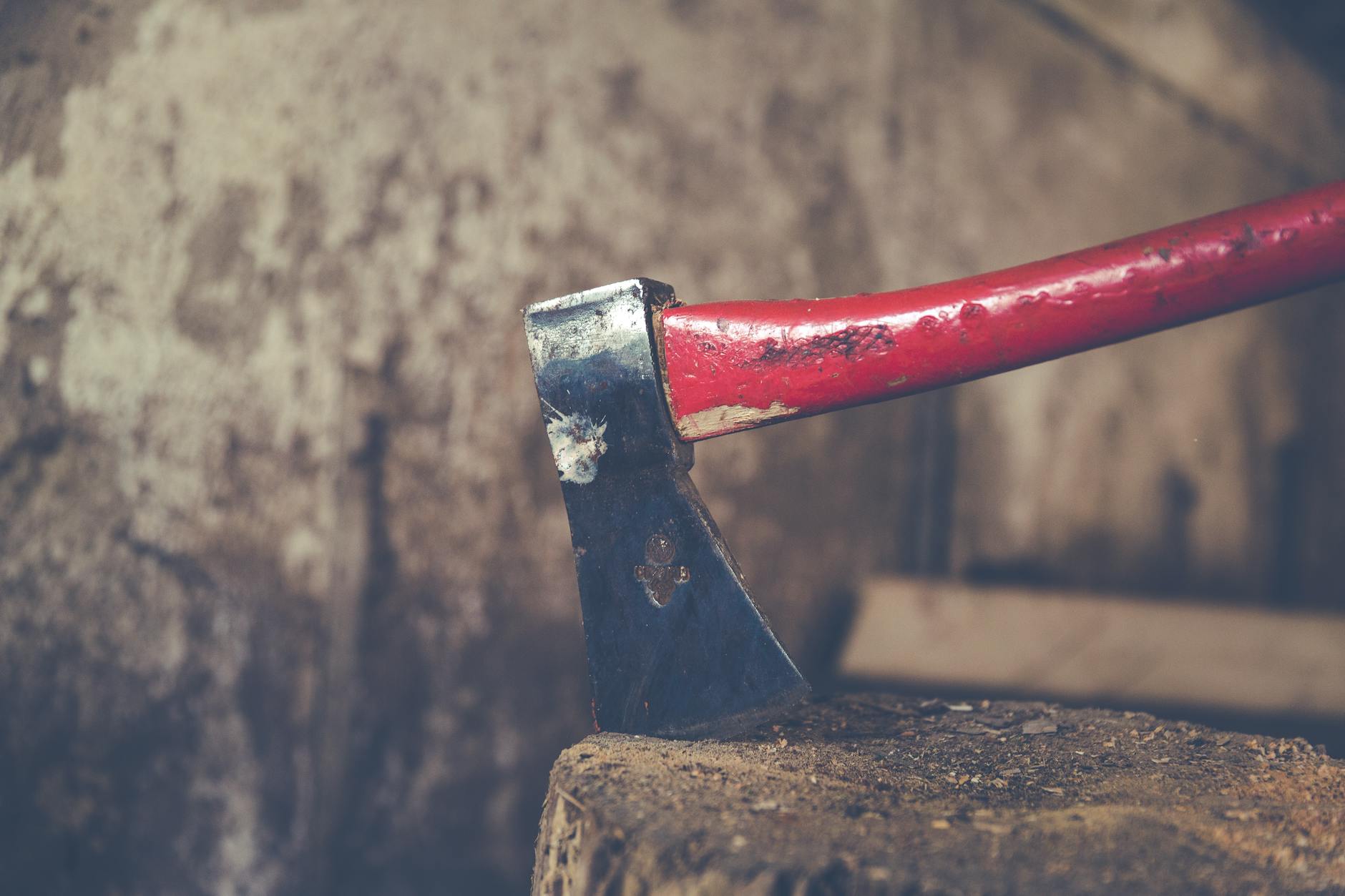 Uses of Axe, types and maintenance in agriculture